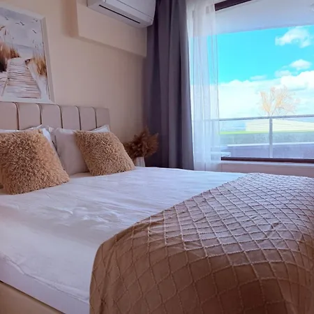 Sea Escape | & Parking Apartment