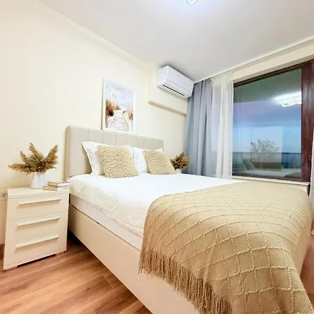 Sea Escape | & Parking Apartment