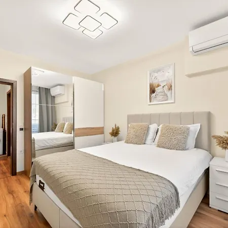 Apartment Sea Escape | & Parking
